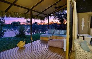 Chundu Island - Family Riverview Suites