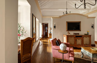 One Bedroon Suite