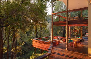 Nare Villa Deck