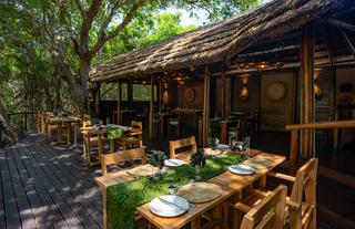 Main Lodge dining