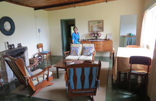 Lounge / dining area in Twinstreams Cottage