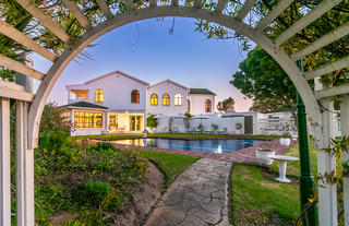 Magical Evening View of the Manor House Pool