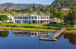 The St James of Knysna - Front View