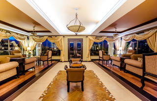Lobby Bar