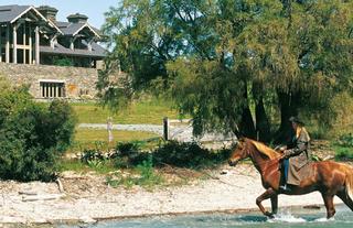 Blanket Bay Lodge