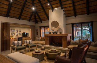 Lounge & coffee station