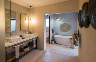 En suite bathroom