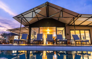 Pool, Restaurant Area