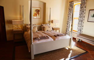 ROOM | Standard Room