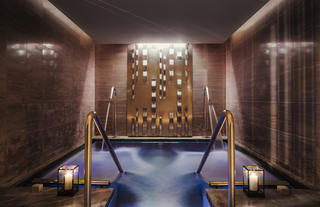 One&Only Spa Hydrotherapy Pools