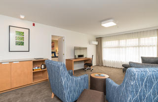 Distinction Hamilton's Superior King Suite