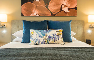 Refurbished Superior Rooms & Suites at Distinction Hamilton