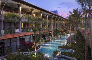 Family Lagoon Pool 