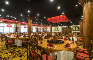 Golden Lotus Chinese Restaurant Interior