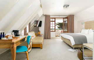 Manor House room