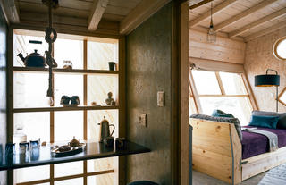 Desk-&-dressing-area