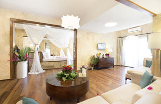 Seafront Luxury Villa