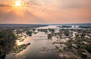 Matetsi Victoria Falls_Zembezi River Sunset