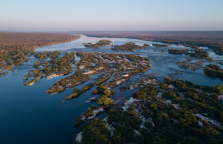 Matetsi Victoria Falls_Zambezi River