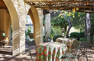 Al fresco lunch