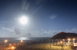 Beach Dining