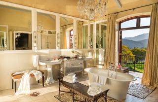 Luxury Suite Bathroom