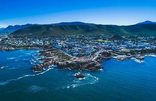 CENTRAL HERMANUS FROM THE AIR