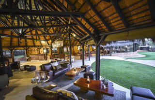 Okonjima Luxury Bush Camp Lapa