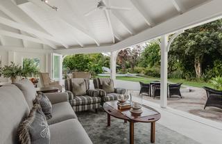 Summer House Chill Space