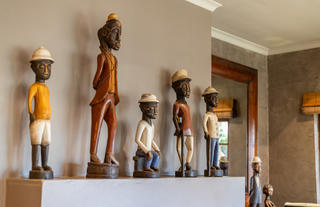 Singa Town Lodge - Decor 