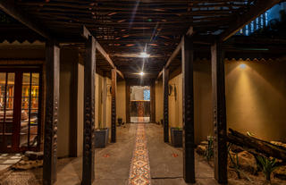 Singa Town Lodge 
