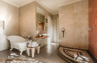 Singa Lodge - Bathroom