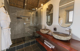 Bathrooms at Muchenje