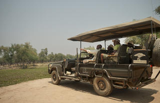 Dulini Anabezi Vehicle