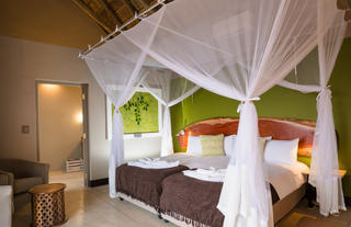 Safarihoek Lodge - Lodge Luxury Room