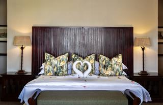 Baines' River Camp | Suites