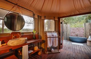 Standard Chalet bathroom