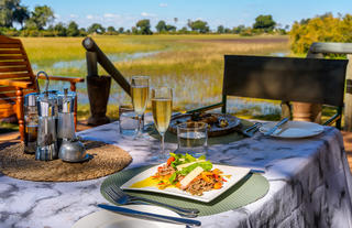 Jacana Camp Dining
