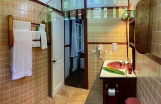 Bathroom - Junior Suite With Jacuzzi