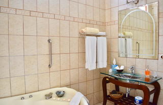 Bathroom - Junior Suite