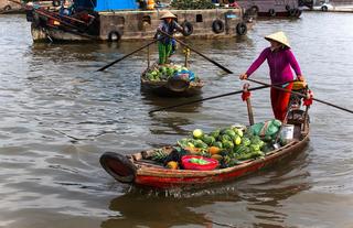 Floating market Mekong - Vietnam