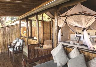 Old Mondoro - a bushcamp with all the comforts