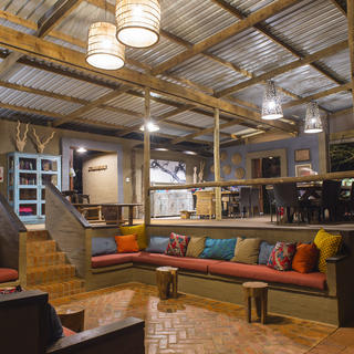 Lounge und Essbereich Zululand Lodge