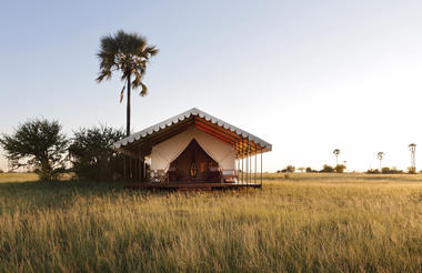 San Camp - Tent exterior 
