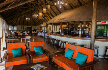 Island Safari Lodge - Lounge