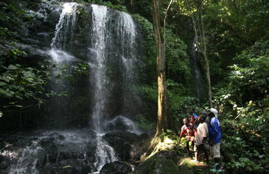 Sangha Lodge Trekking to the Waterfalls