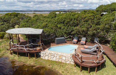 Mosaic Lagoon Lodge 