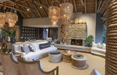 River lodge lounge