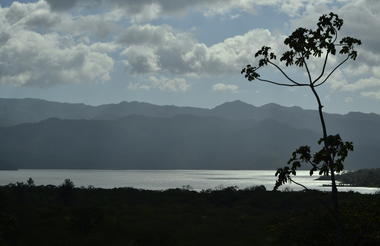 ARENAL TREKKING - 1968 TRAIL PARK