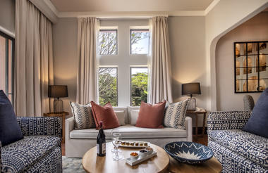 Lagoon Suite Room 